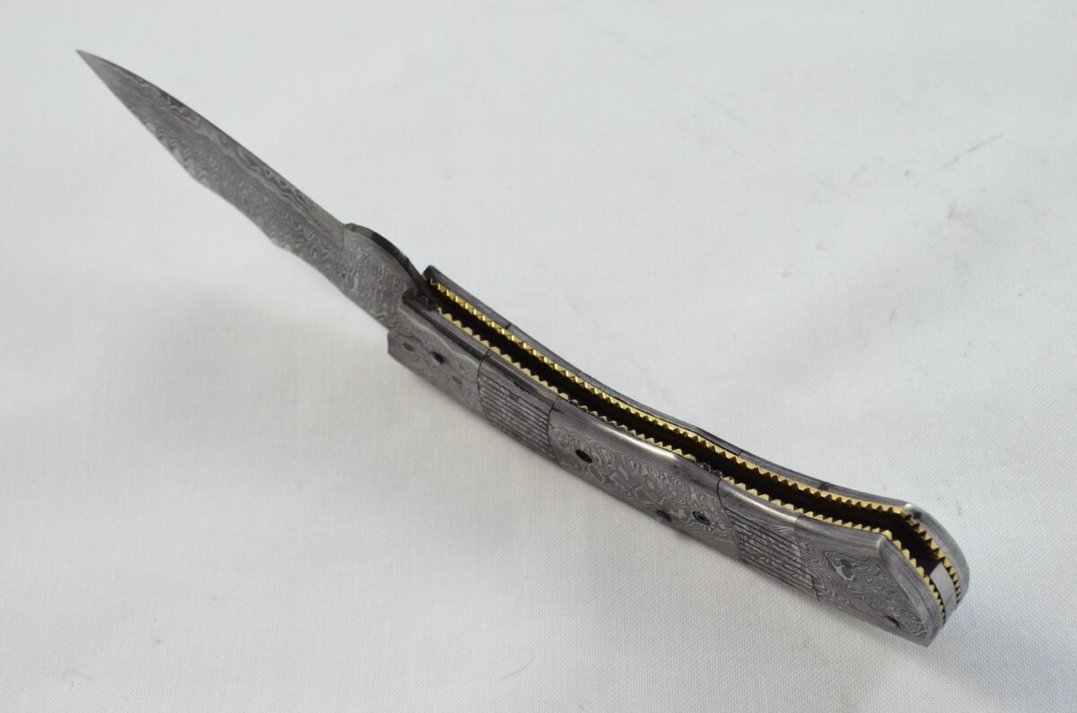 Huge Full Damascus Bladed and scaled Handled Pen/Pocket Tool With Leather Sheath - Image 6