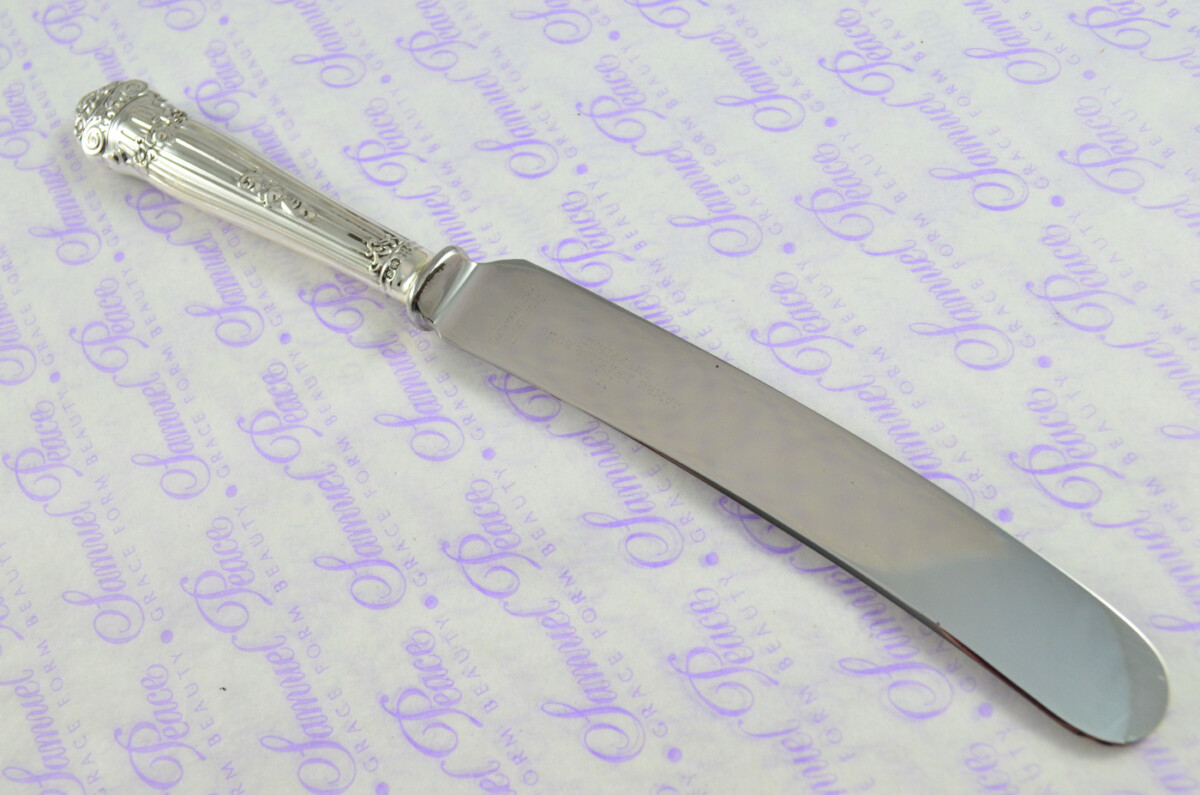 4 Table & 4 Dessert Knives Sterling Silver 1957 Ornate Pattern J Deakin & Sons Sheffield Assayed - Image 4