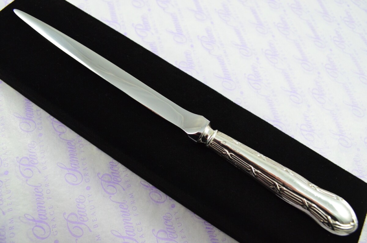 John Yates Sheffield Sterling Silver Handled Letter Opener/Paper knife Ribbon & Bow Pattern 1924