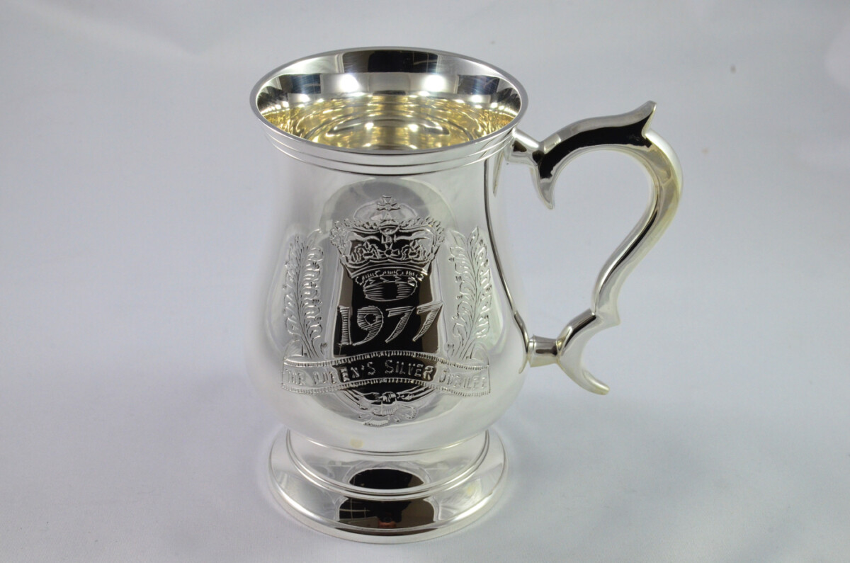 Fully Restored 1 Pint Tankard Silver Plated 1977 Queen's Silver Jubilee Handmade in Sheffield England