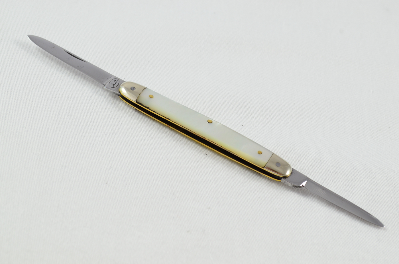 A.C Double Bolster Mother Of Pearl Handled Pen Knife c.1940 Sheffield