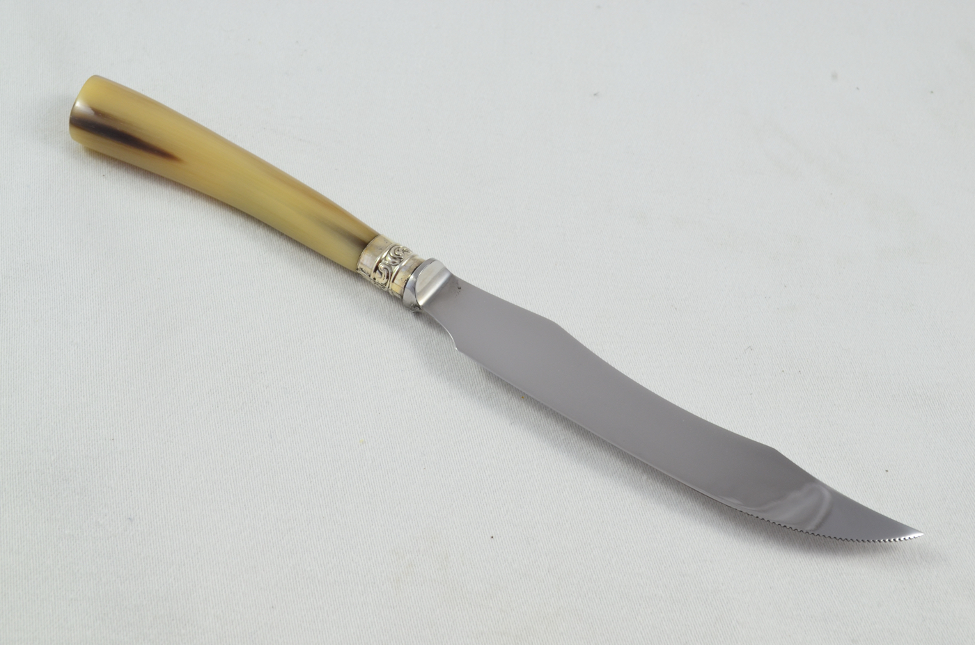 Set of Water Buffalo Handled 5 Knives & 5 Forks Knives with Silver Plated Ferrules - Image 9