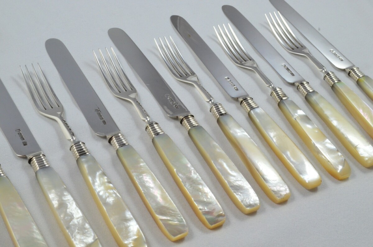 Gorgeous William Sansom Set of 6 Knives & Forks Solid Silver with Mother Of Pearl Handles 1838