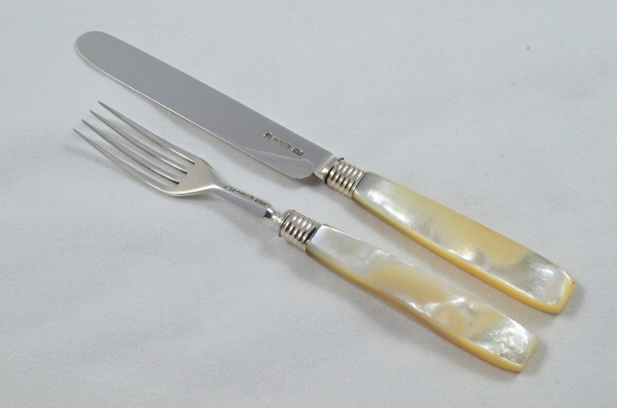 Gorgeous William Sansom Set of 6 Knives & Forks Solid Silver with Mother Of Pearl Handles 1838 - Image 3