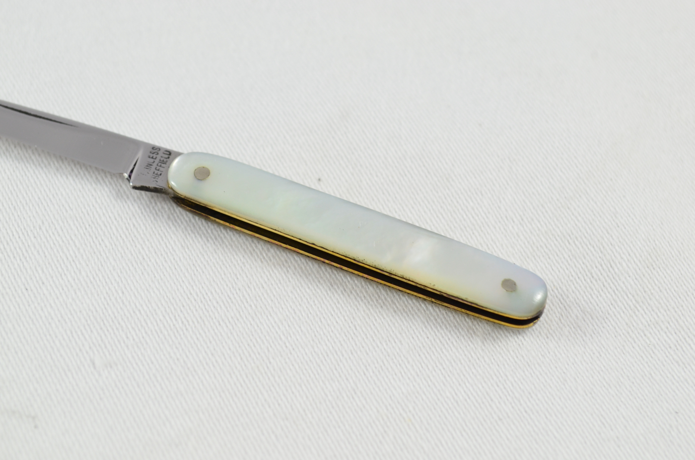 Antique Miniature Stainless Sheffield Mother Of Pearl Handled Pen Knife - Image 4