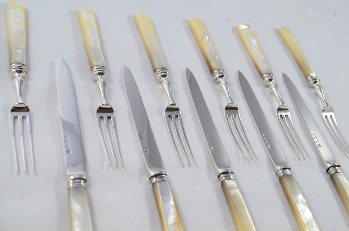 Elkington & Co Birmingham Set Of 6 & 6 Mother Of Pearl Handled Sterling Silver Knives and Forks 1912 - Image 3