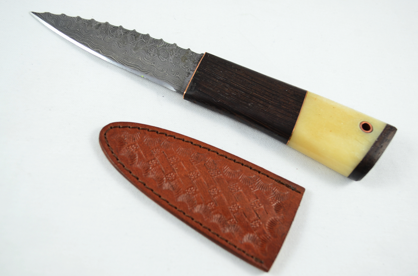 A Genuine Camel Bone & Laminate Handled Damascus Steel Dirk Made In Sheffield England
