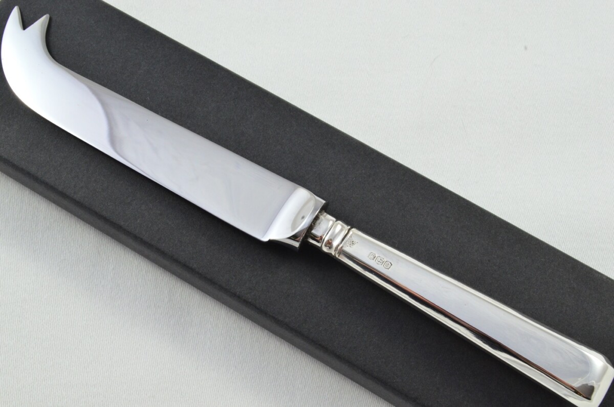 Antique Sheffield Sterling Silver Handled Cheese Knife Lincoln Pattern 1919