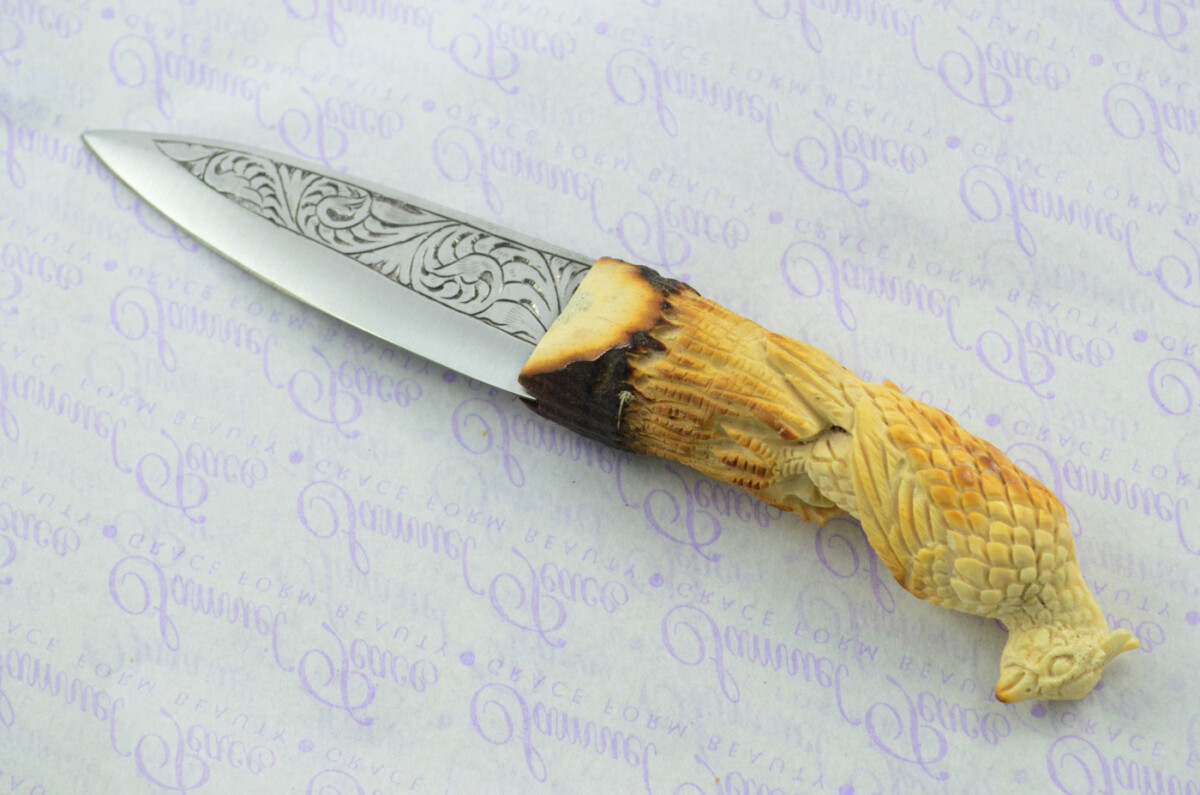 Astonishing Bespoke Hand Carved Falcon Stag Horn Antler Handle Sgian Dubh Hand Engraved Blade Sheffield England - Image 3
