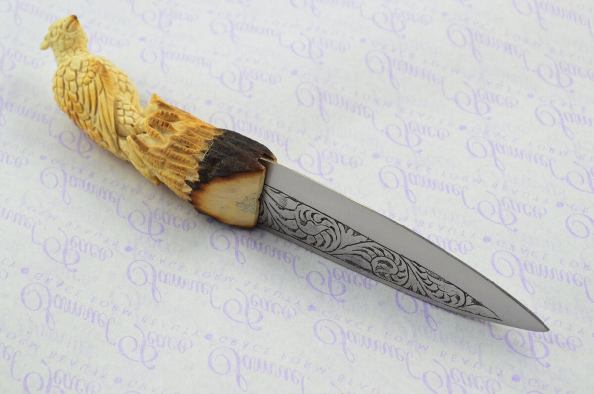 Astonishing Bespoke Hand Carved Falcon Stag Horn Antler Handle Sgian Dubh Hand Engraved Blade Sheffield England - Image 5