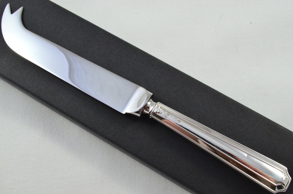 Antique Sheffield Sterling Silver Handled Cheese Knife Howard Pattern 1960