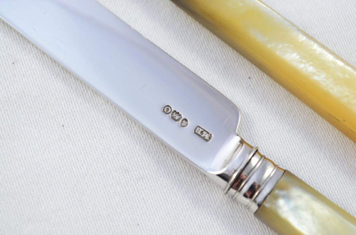 6 Moses Brent Mother of Pearl & Solid Silver Knives Hallmarked 1815 - Image 5
