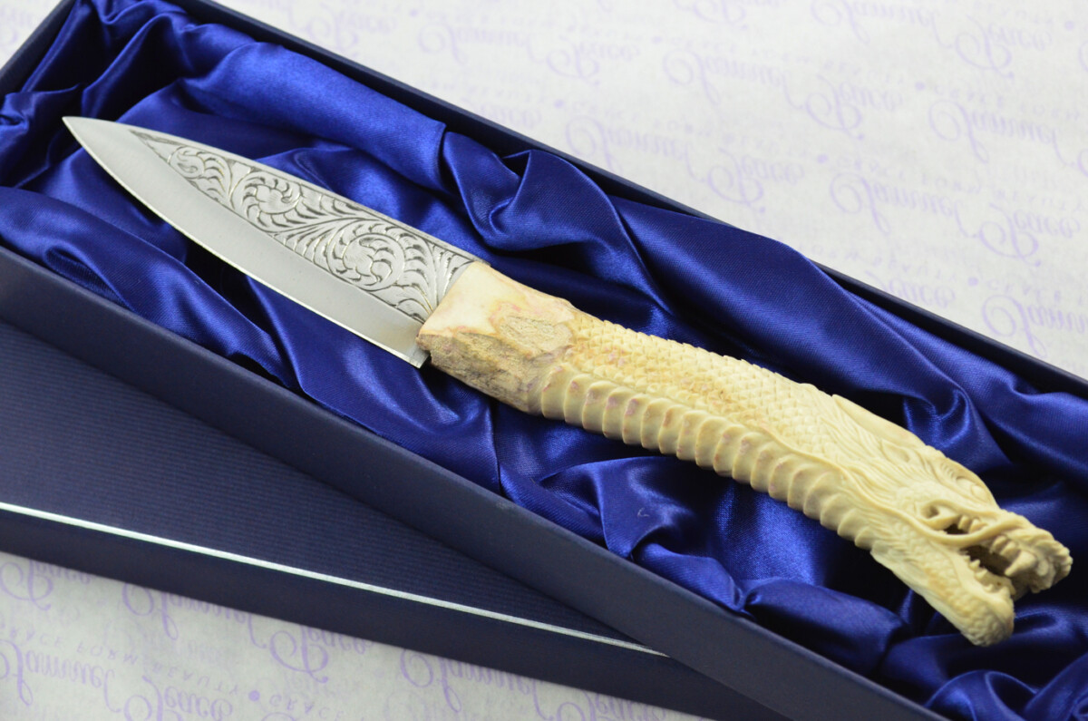 Astonishing Bespoke Hand Carved Chinese Dragon Stag Horn Antler Handle Sgian Dubh Hand Engraved Blade Sheffield England