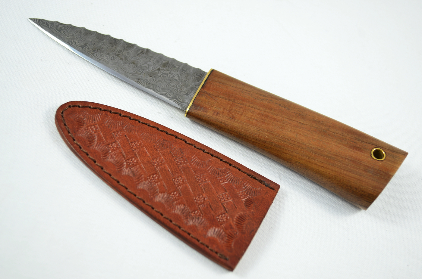 A Genuine Rose Wood Handled Damascus Steel Dirk Made In Sheffield England