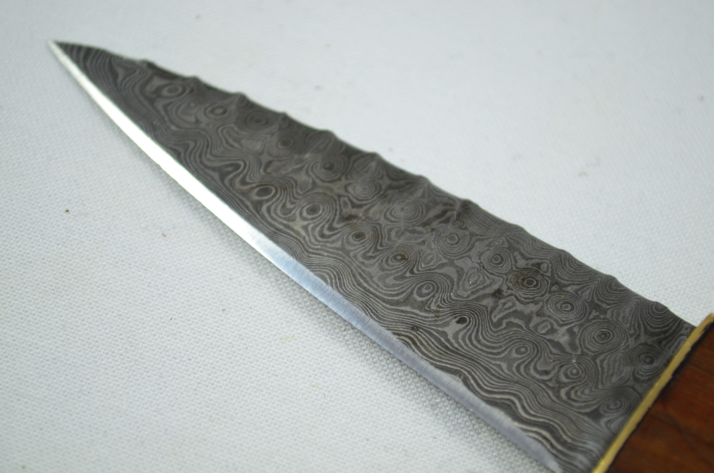 A Genuine Rose Wood Handled Damascus Steel Dirk Made In Sheffield England - Image 4