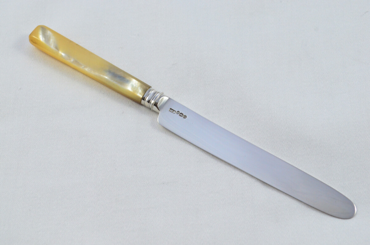 6 Moses Brent Mother of Pearl & Solid Silver Knives Hallmarked 1815 - Image 9