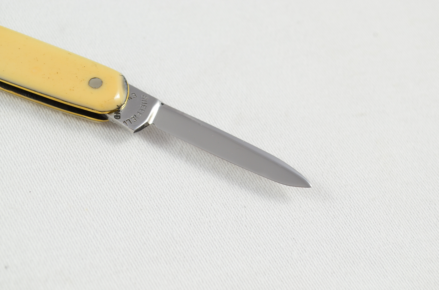 George Butler Sheffield Plastic Faux Ivory Handled Pen Knife c.1920 - Image 4