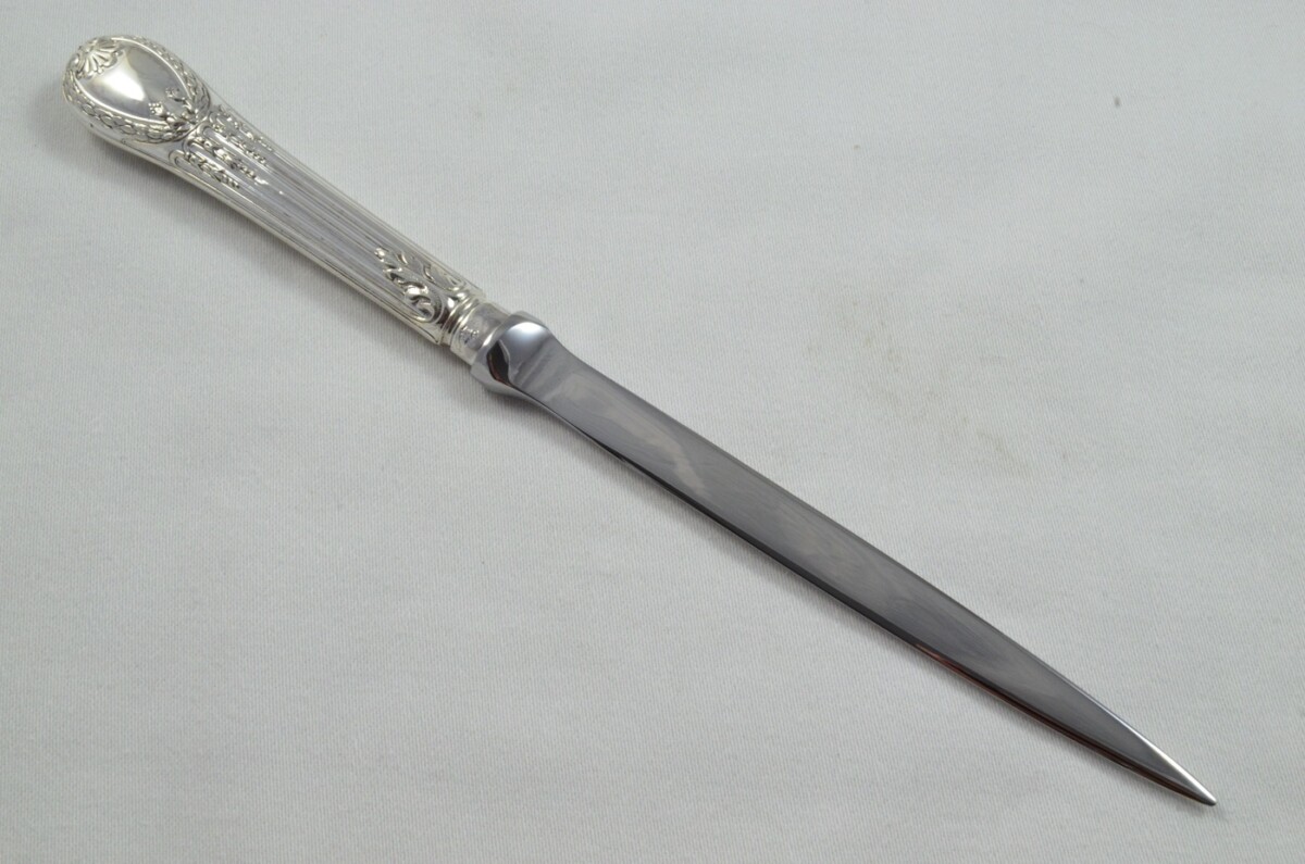 Henry Howson Sterling Silver Handled Letter Opener Hepplewhite Pattern Sheffield C.1870 cased - Image 6