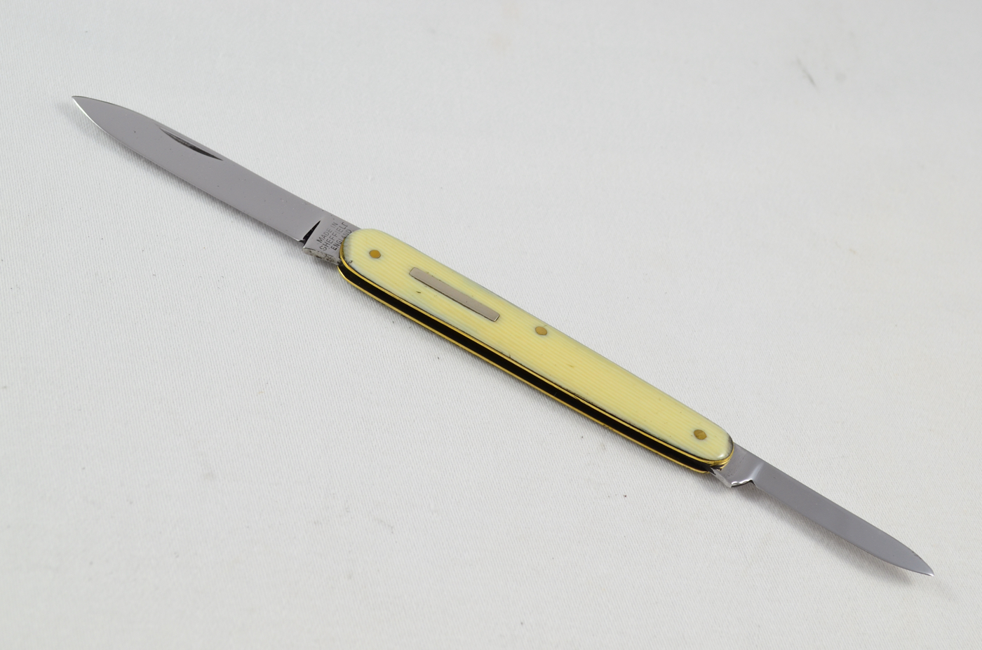 Sheffield, England Plastic Faux Ivory Handled Pen Knife