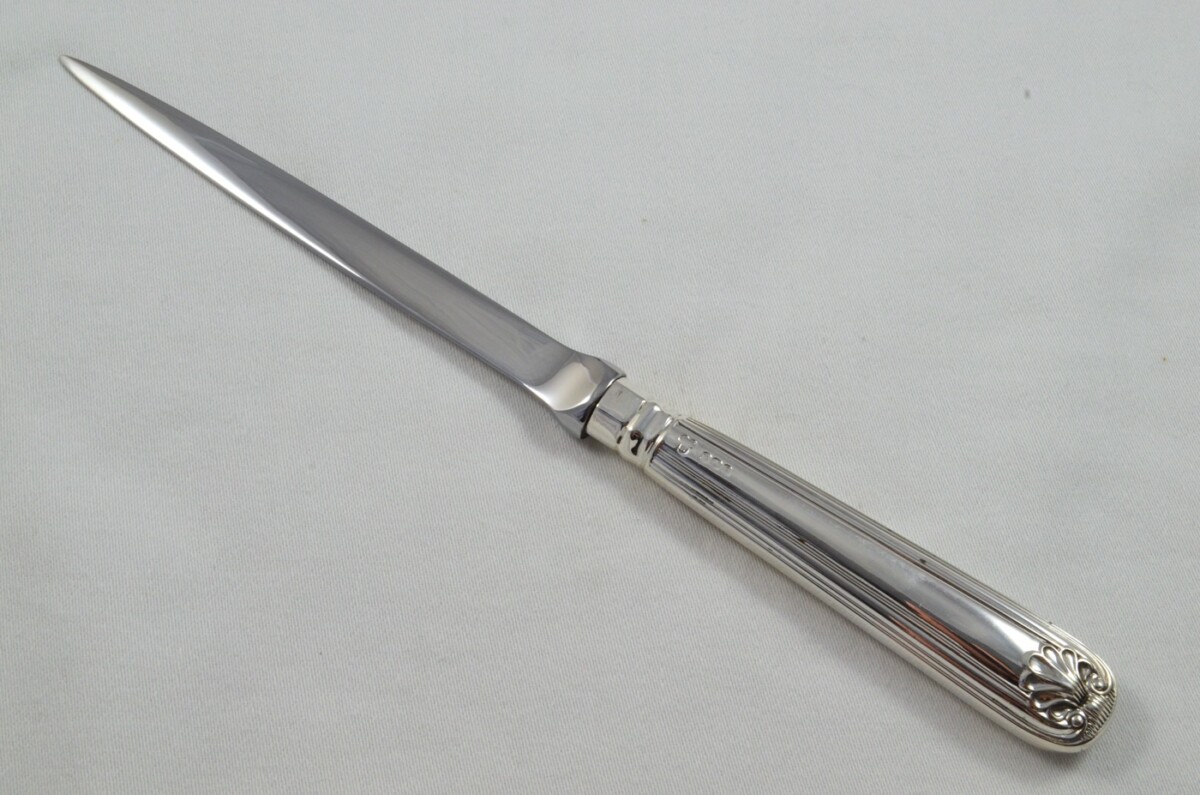 E.P & Co Sterling Silver Handled Letter Opener Thread & Shell Pattern Sheffield 1977 Cased - Image 2