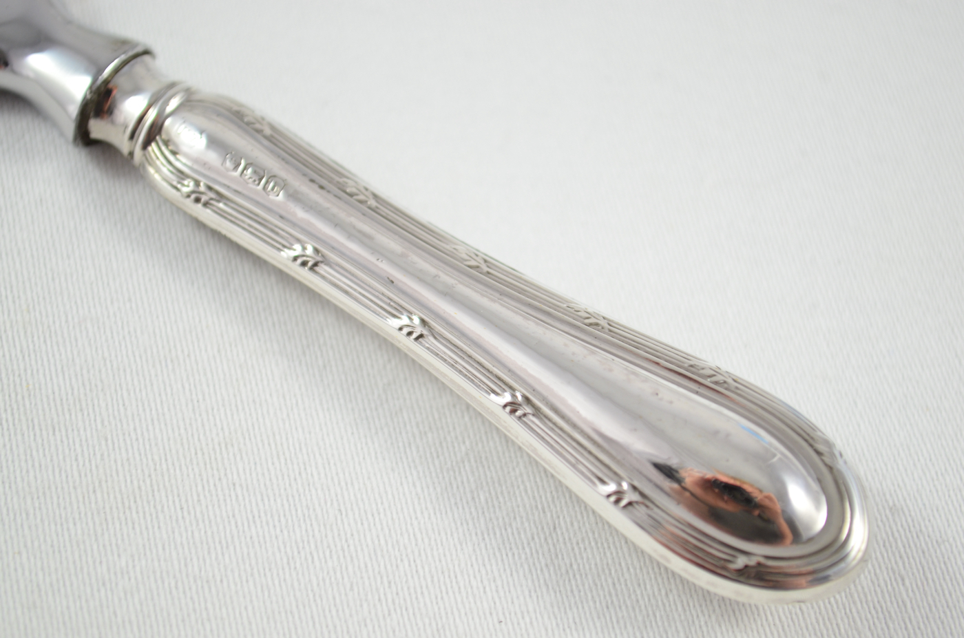 Boxed John Yates Ribbon & Bow Pattern Sterling Silver Bottle Opener Sheffield 1919 - Image 3