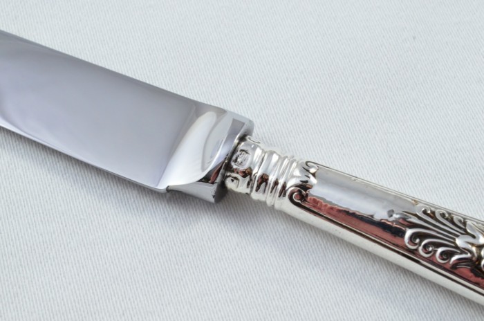 Antique Sheffield Sterling Silver Handled Cheese Knife Queens Pattern 1878 - Image 4