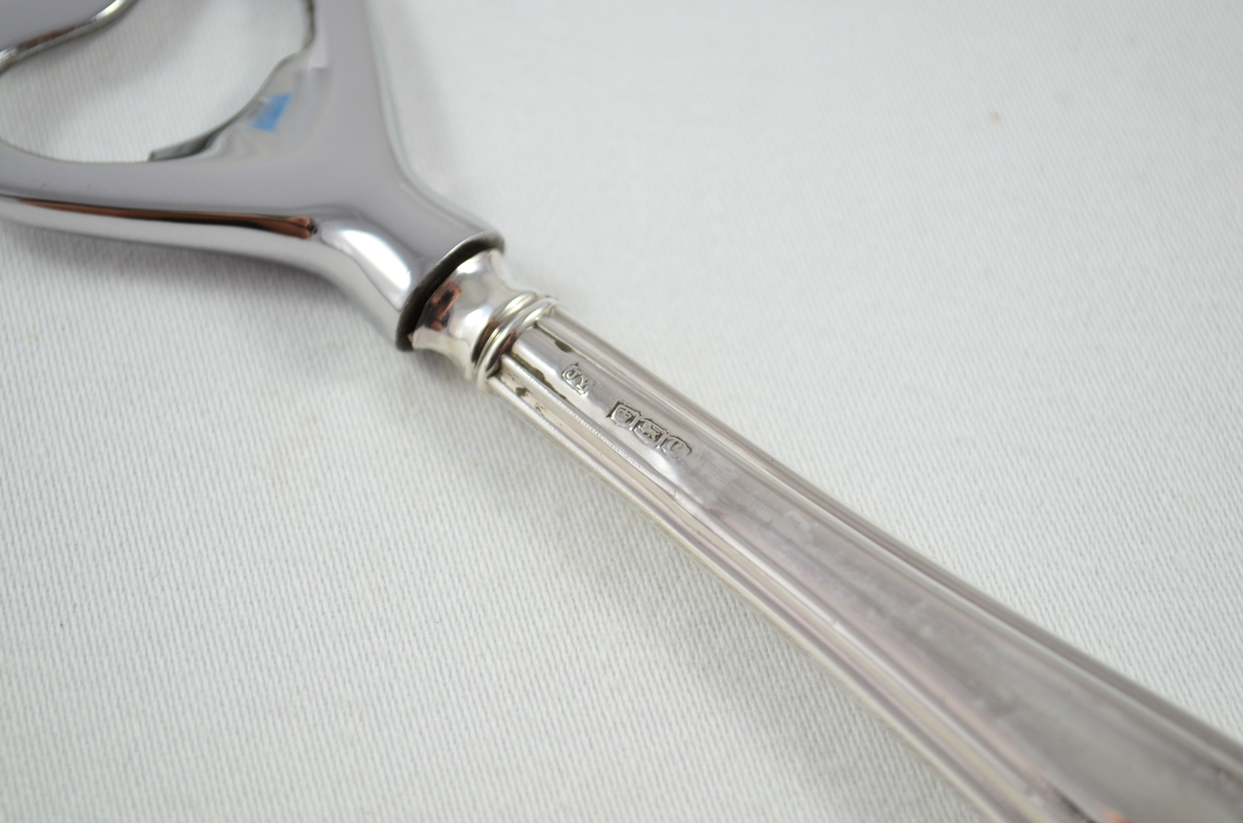 Boxed John Yates Pointed Thread Pattern Sterling Silver Bottle Opener Sheffield 1920 - Image 4