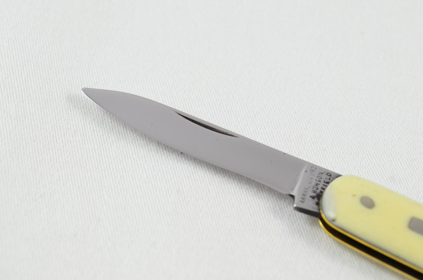 Harrison Brothers & Howson Plastic Imitation Ivory Handled Pen Knife - Image 2
