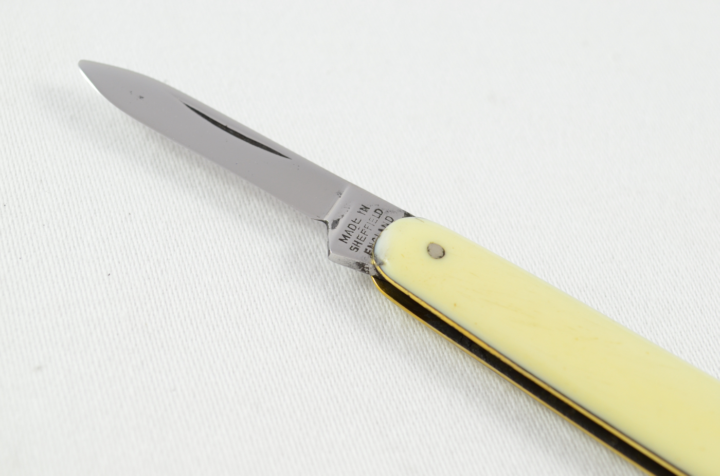 Harrison Brothers & Howson Plastic Imitation Ivory Handled Pen Knife - Image 5