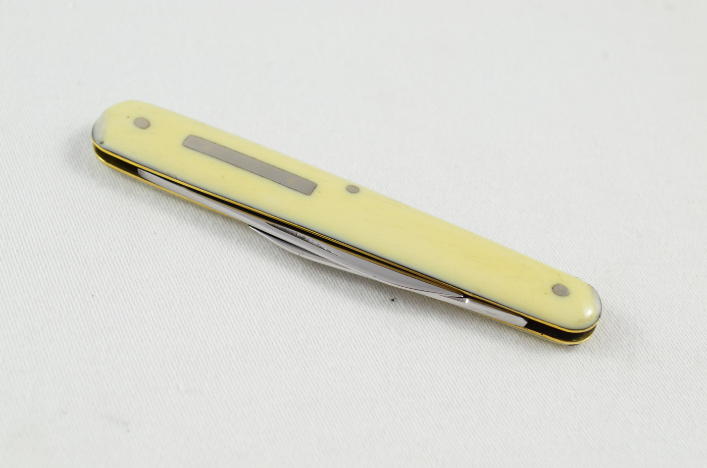 Harrison Brothers & Howson Plastic Imitation Ivory Handled Pen Knife - Image 6