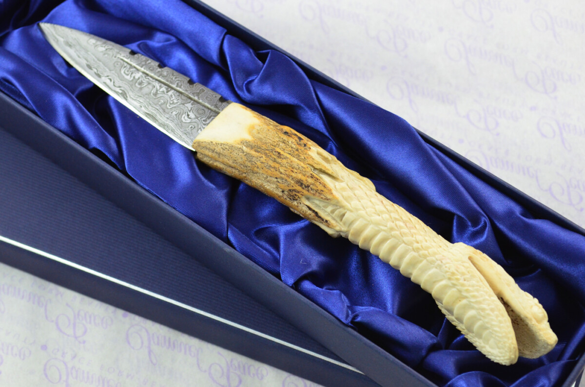 Amazing Bespoke Hand Carved Snakes Head Stag Horn Antler Handle Sgian Dubh Damascus Blade Sheffield England