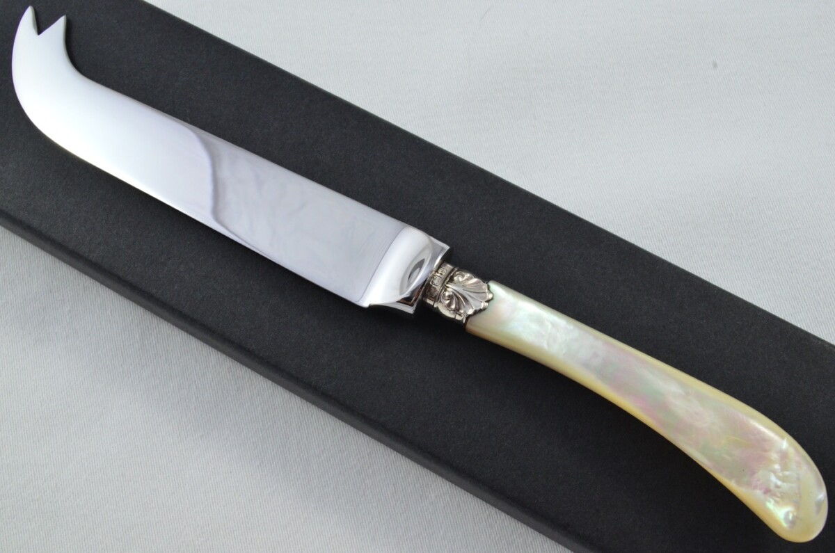 Antique Sheffield Mother of Pearl Handled Cheese Knife Pistol Shape 1914