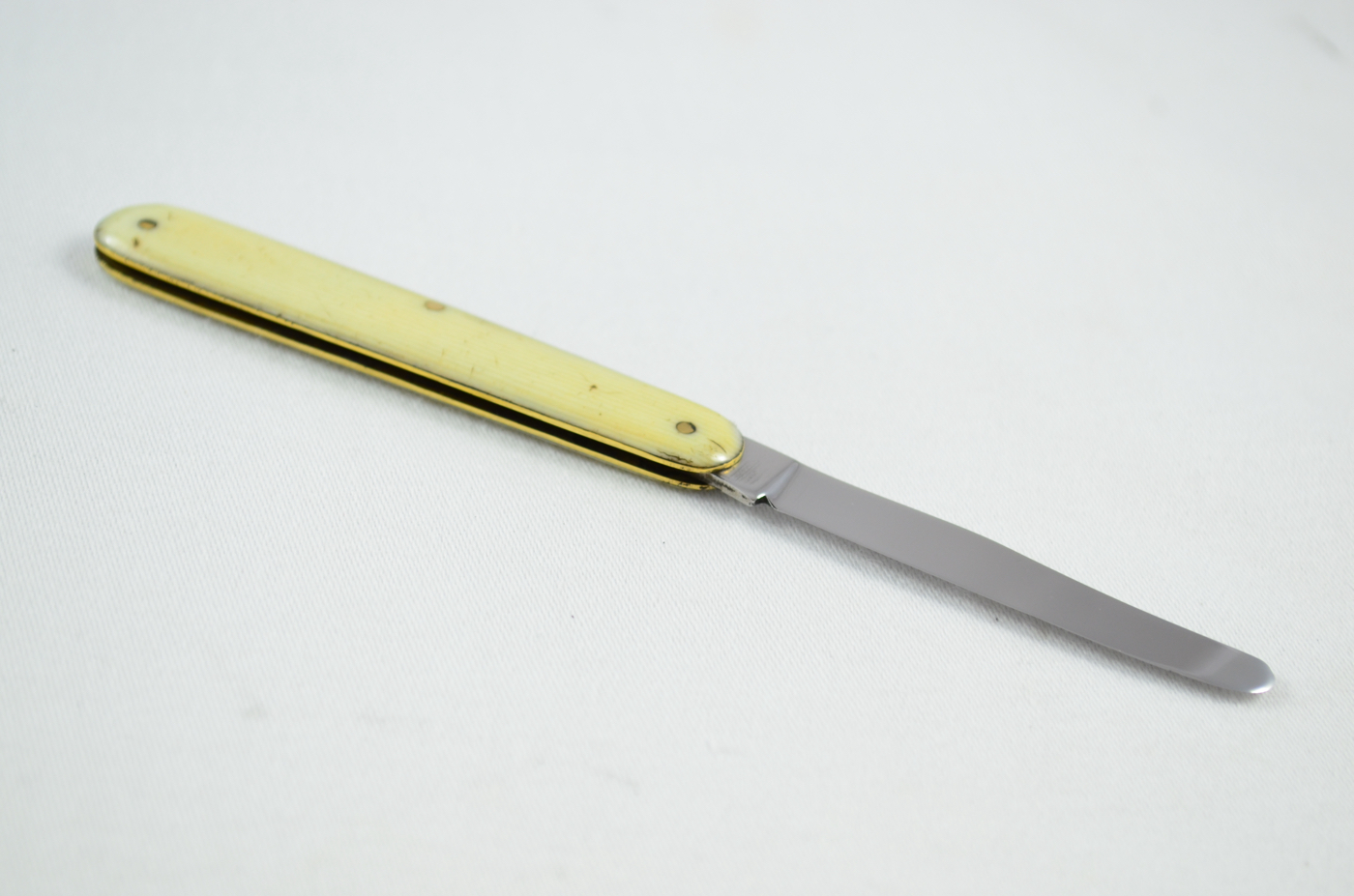 Stainless Sheffield Plastic Imitation Ivory Handled Pen Knife - Image 4