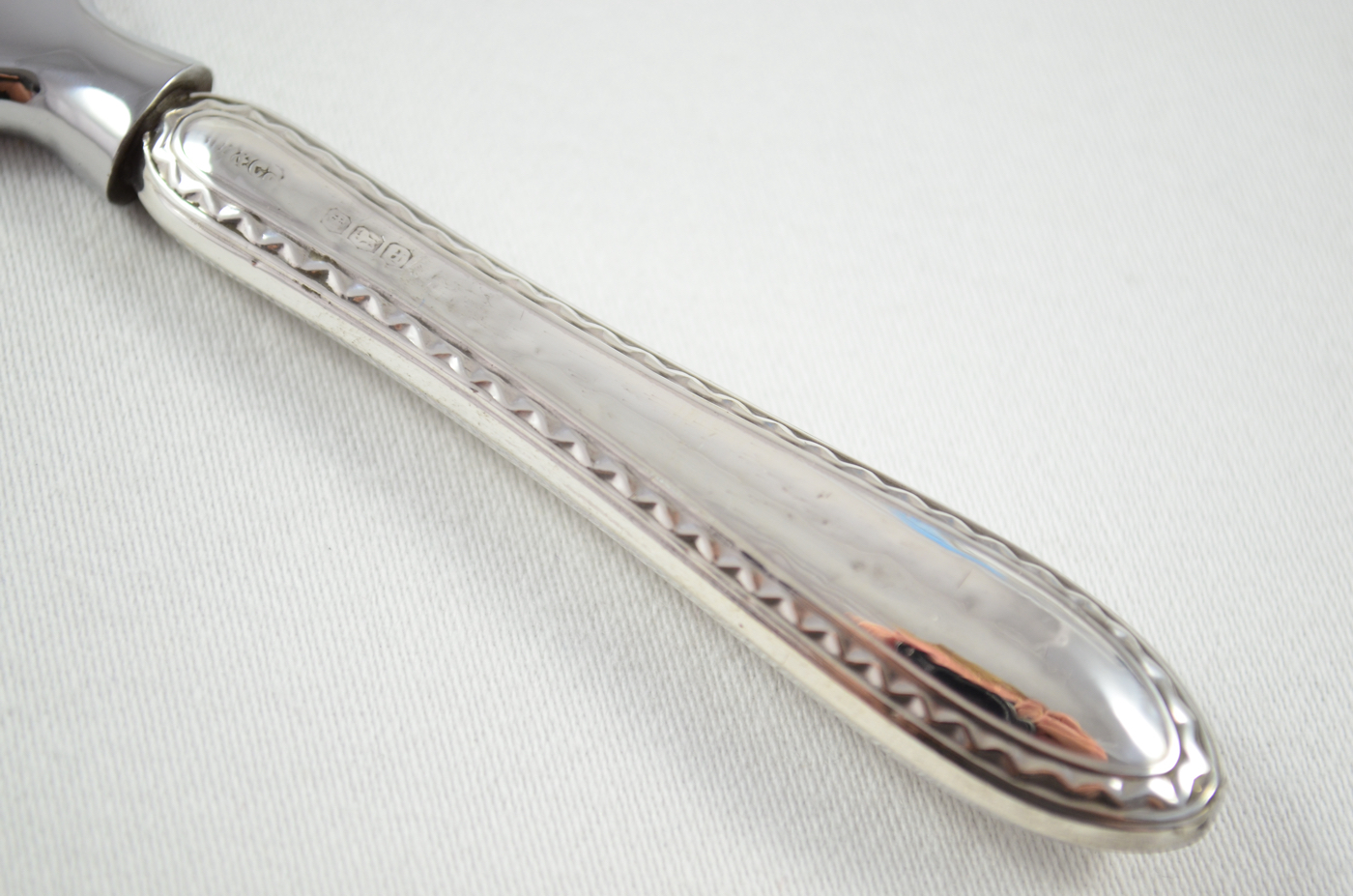 Boxed Harrison Fisher & Co Feather Edge Pattern Sterling Silver Bottle Opener Sheffield 1921 - Image 3