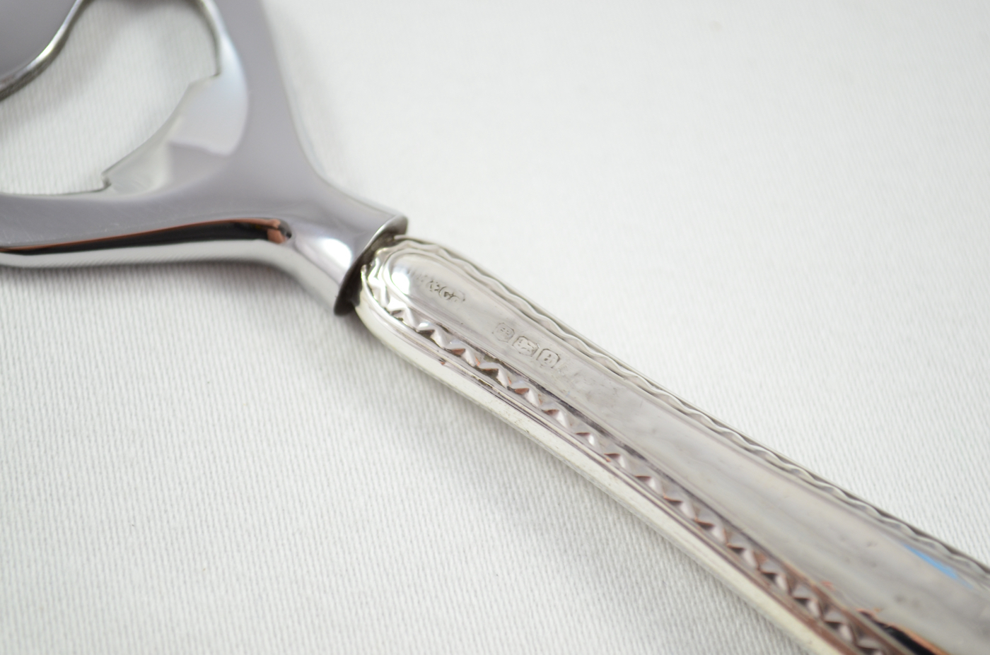 Boxed Harrison Fisher & Co Feather Edge Pattern Sterling Silver Bottle Opener Sheffield 1921 - Image 4