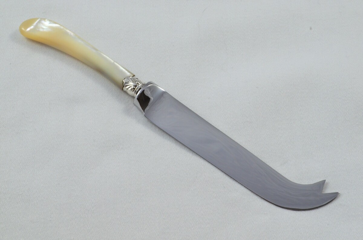 Antique Sheffield Mother of Pearl Handled Cheese Knife Pistol Shape 1914 - Image 6