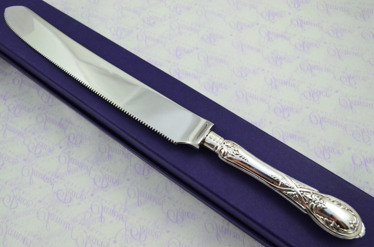 Grovebury Pattern Sterling Silver Handled Wedding Cake Knife Gift Boxed 1874
