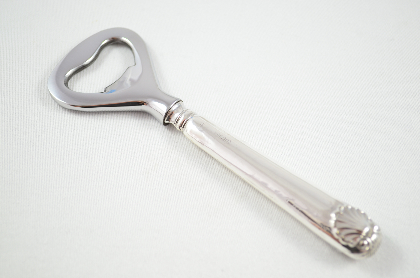 Boxed Cooper Bros Old English Shell Pattern Sterling Silver Bottle Opener Sheffield 1918 - Image 2