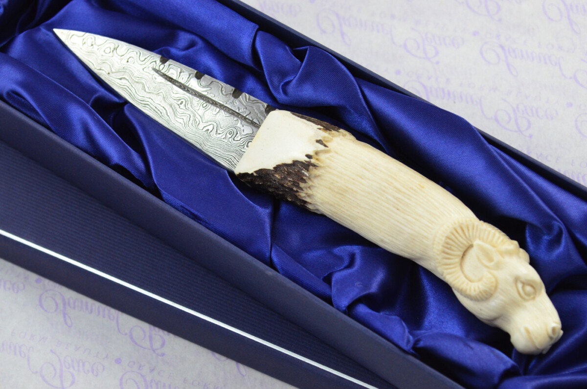 Amazing Bespoke Hand Carved Rams Head Stag Horn Antler Handle Sgian Dubh Damascus Blade Sheffield England