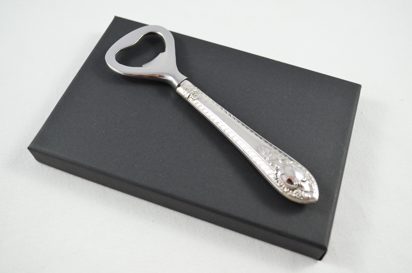 Boxed Allan & Darwin Regal Pattern Sterling Silver Bottle Opener Sheffield 1909