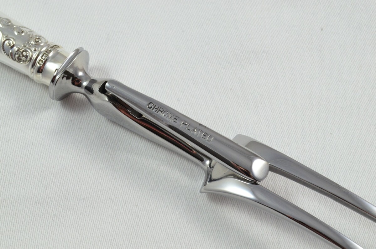 Charles II Pattern - 2 Piece Sterling Silver Carving Set by Willmotts Ltd - Sheffield 1976 - Image 4