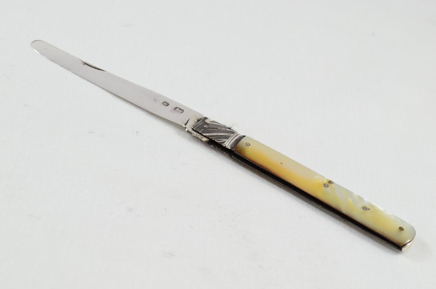 Incredibly Rare Georgian 1760s Silver Bladed Mother of Pearl Handled Pen Knife