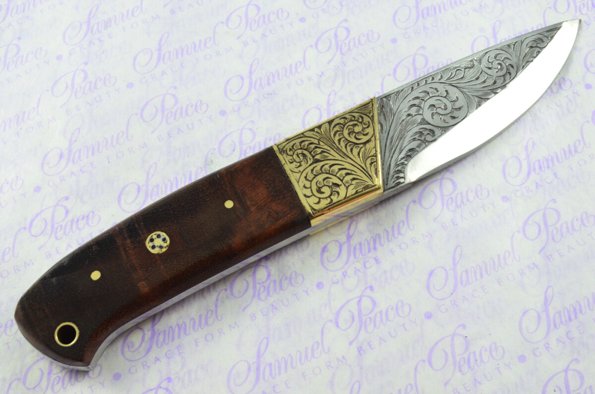New Fantastic Hand Engraved Carbon 01 Tool Steel Hunting/Bowie Knife Rosewood Scales Unbelievable Piece Pristine inc Leather Sheath - Image 7