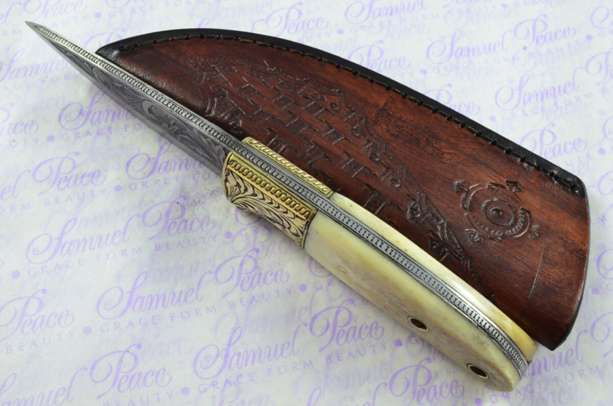 New Fantastic Hand Engraved Carbon 01 Tool Steel Hunting/Bowie Knife Camel Bone Scales Unbelievable Piece Pristine inc Leather Sheath - Image 3