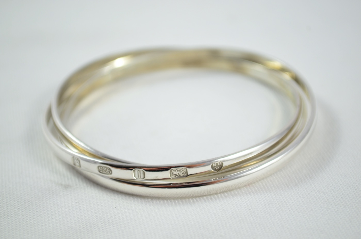 A Haviland Nye Triple Sterling Silver Bangle Jewellery Womenswear Beautiful Assayed London 2010 - Image 3