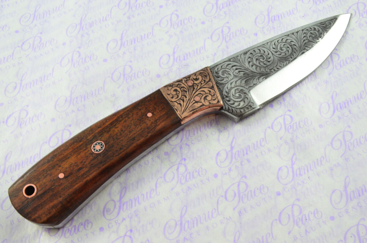 New Fantastic Hand Engraved Carbon 01 Tool Steel Hunting/Bowie Knife Rosewood Scales Unbelievable Piece Pristine inc Leather Sheath - Image 4