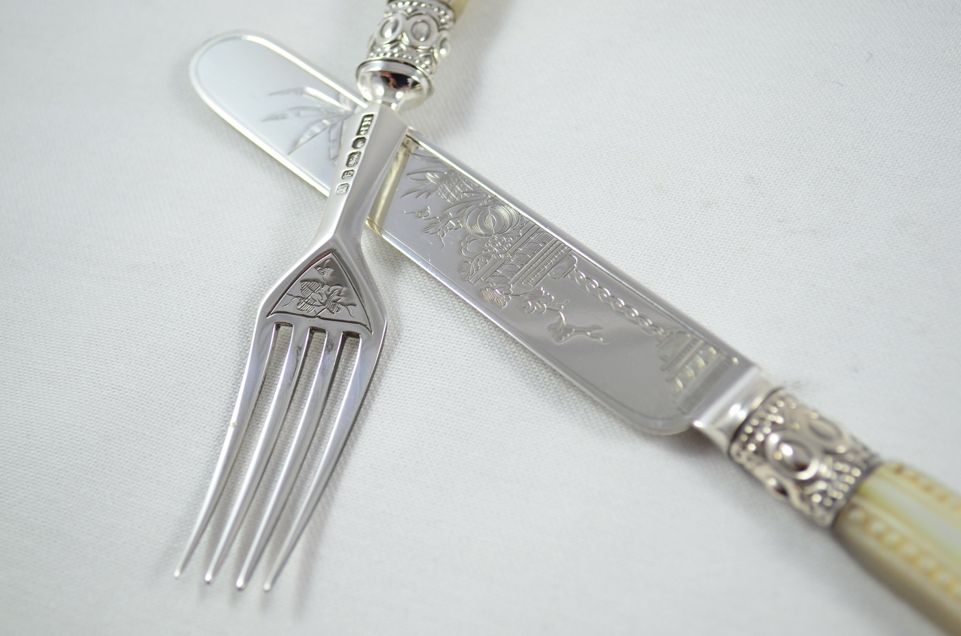 A RARE Hand Engraved Solid Silver and Hand Carved Mother of Pearl Set of 4 Knives & 4 Forks Assayed 1870 - Image 2