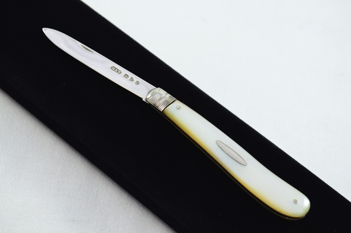 Chester Silver Bladed Mother Of Pearl Scaled Pen/Fruit Knife Hilliard and Thompson 1898