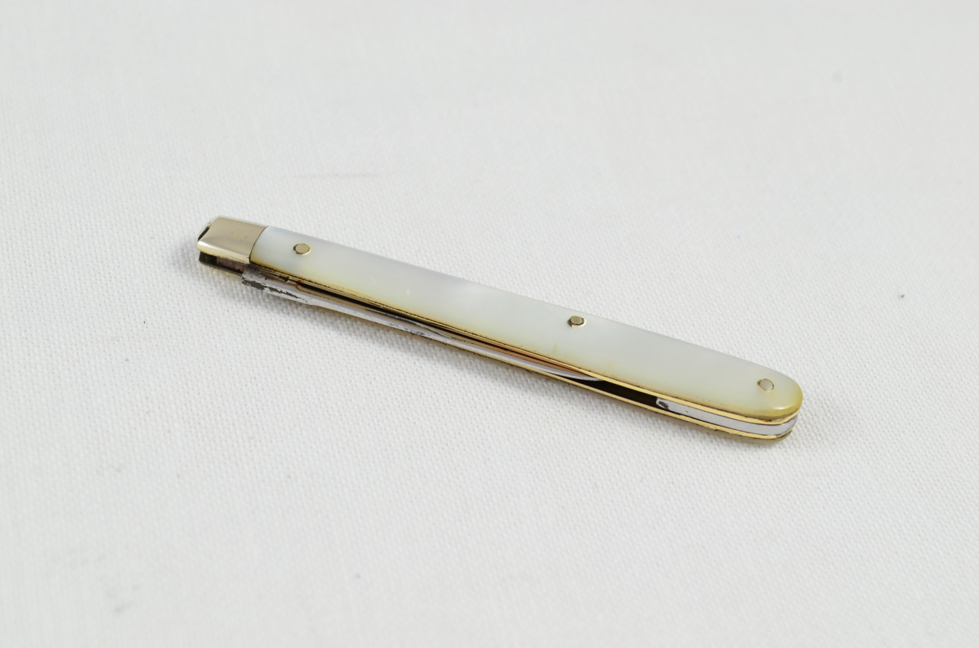 Fine Steel Quill Knife With Mother Of Pearl Scales - Image 6