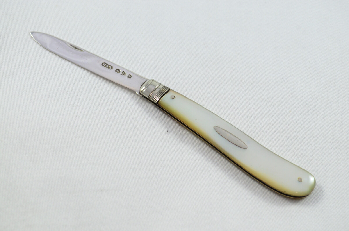 Chester Silver Bladed Mother Of Pearl Scaled Pen/Fruit Knife Hilliard and Thompson 1898 - Image 2